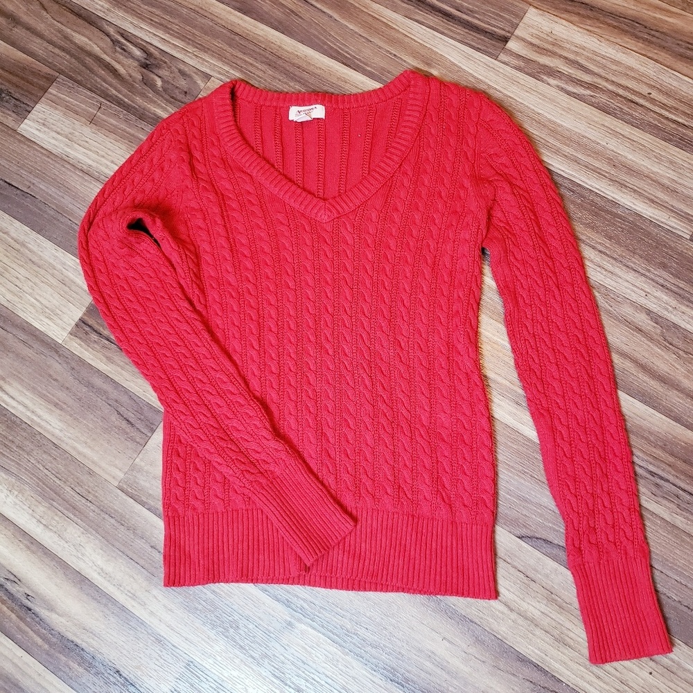 RED ARIZONA JEANS WOMEN'S SWEATER (L)